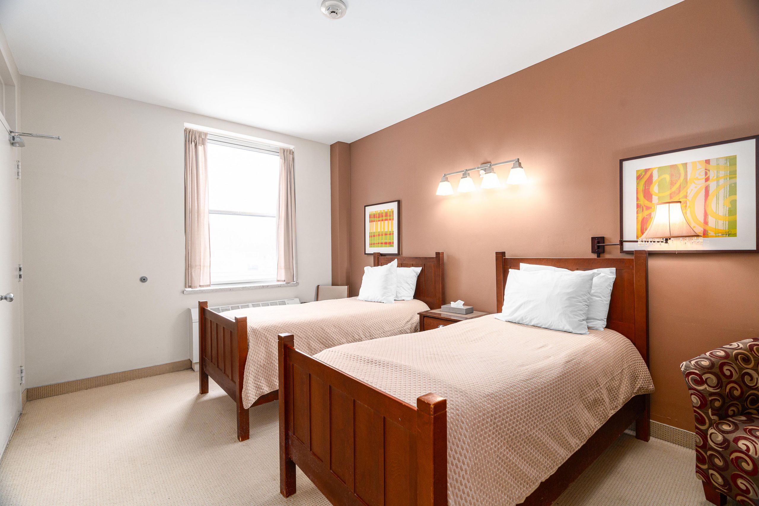 2 Single Beds